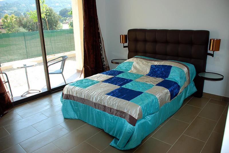 Hotel L'Alivu Galeria  Bilik gambar